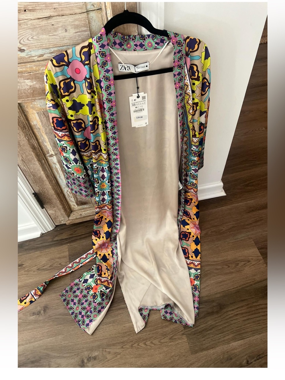 ZARA Multicolor Floral & Geometric Kimono Jacket in Cream Lining